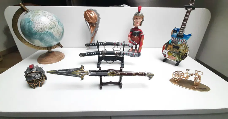asesino credo odessey roto lanza of leonidas by dios tesla accesorios cosplays réplica arma assassinscreed griego 3d print model - Mito3D