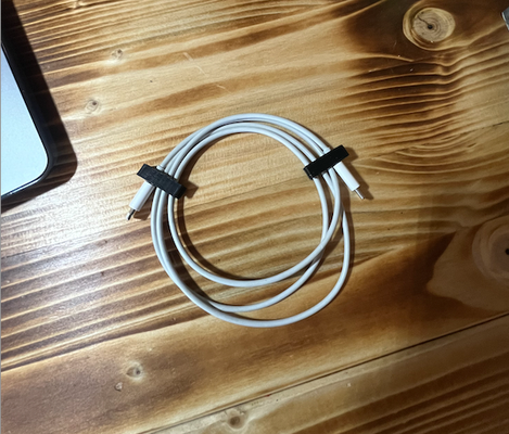 kabel clip by stampfen 3d drucker zubehör telefon halt veranstalter schreibtisch 3d print model - Mito3D