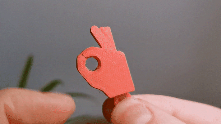 mini flip ok hand schlüsselbund by tomodesigns kunst modelle klein aufhänger blitz komisch printinplace 3d print model - Mito3D