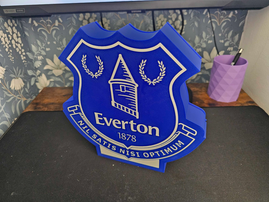 everton football club logo lightbox by garry w household decor light 3d print model - Mito3D
