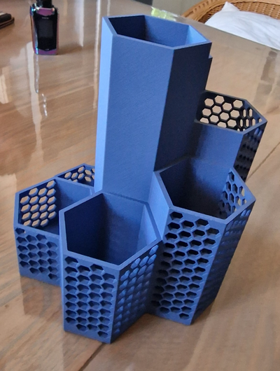 bolígrafo soporte by puñal remezclado mkersjes casa oficina cubilete caja bandeja organizador arte 3d print model - Mito3D