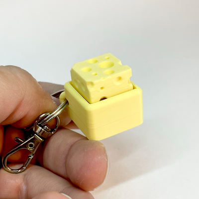formaggio chiave clic by flexipals giocattolo negozio giocattoli giochi agitarsi keycap keycaps clicker tastiera interruttore portachiavi accessorio 3d print model - Mito3D