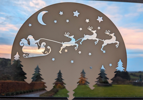 christmas santa decoration - easy fast print by kobariley household decor xmas weinachten claus clause reindeer window kids yule cute awesome simple stars moon sleigh wall 3d print model - Mito3D
