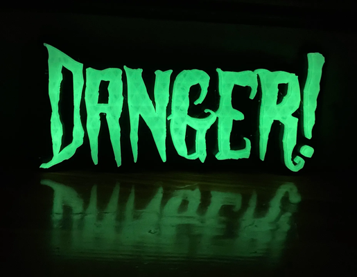 faiseur 39 enseignes danger signe by kevin osborn art panneaux logos halloween personnalisable 3d print model - Mito3D