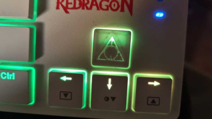 redragon schlüssel deckel by matanelav haushalt büro heiligtümer todes todeshöhlen harry potter tastatur tastaturtaste tastaturkappe mechanische zurückziehen redragonk539 3d print model - Mito3D