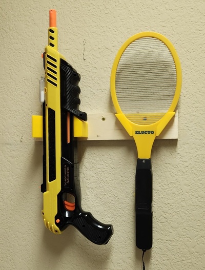 sel pistolet mur monter by twgondeck outils organisateurs punaise tueur 39 insectes flyswatter 3d print model - Mito3D