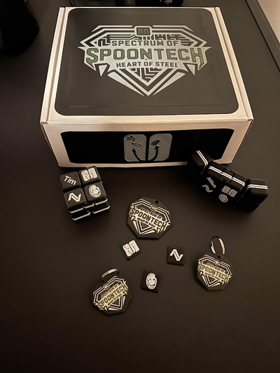spoontech merch heart of steel by emilskibsted art coin & badges unofficial merchandise heartofsteel badge infinity cube 3d print model - Mito3D
