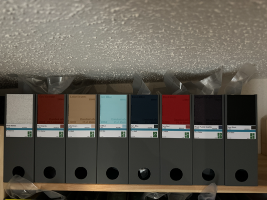 filament boîte fente couleur échantillons by pyrogx outils organisateurs organisateur échantillon cadre 3d print model - Mito3D