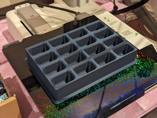 proje vidalamak tepsi by hubuki araçlar organizatörler vidaları konteyner kulp destek 3d print model - Mito3D