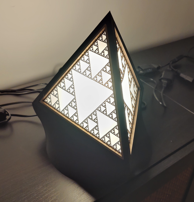 pirâmide luminária sierpinski curva inserir remixado by boaz gezer casa decoração matemática arte luz 3d print model - Mito3D