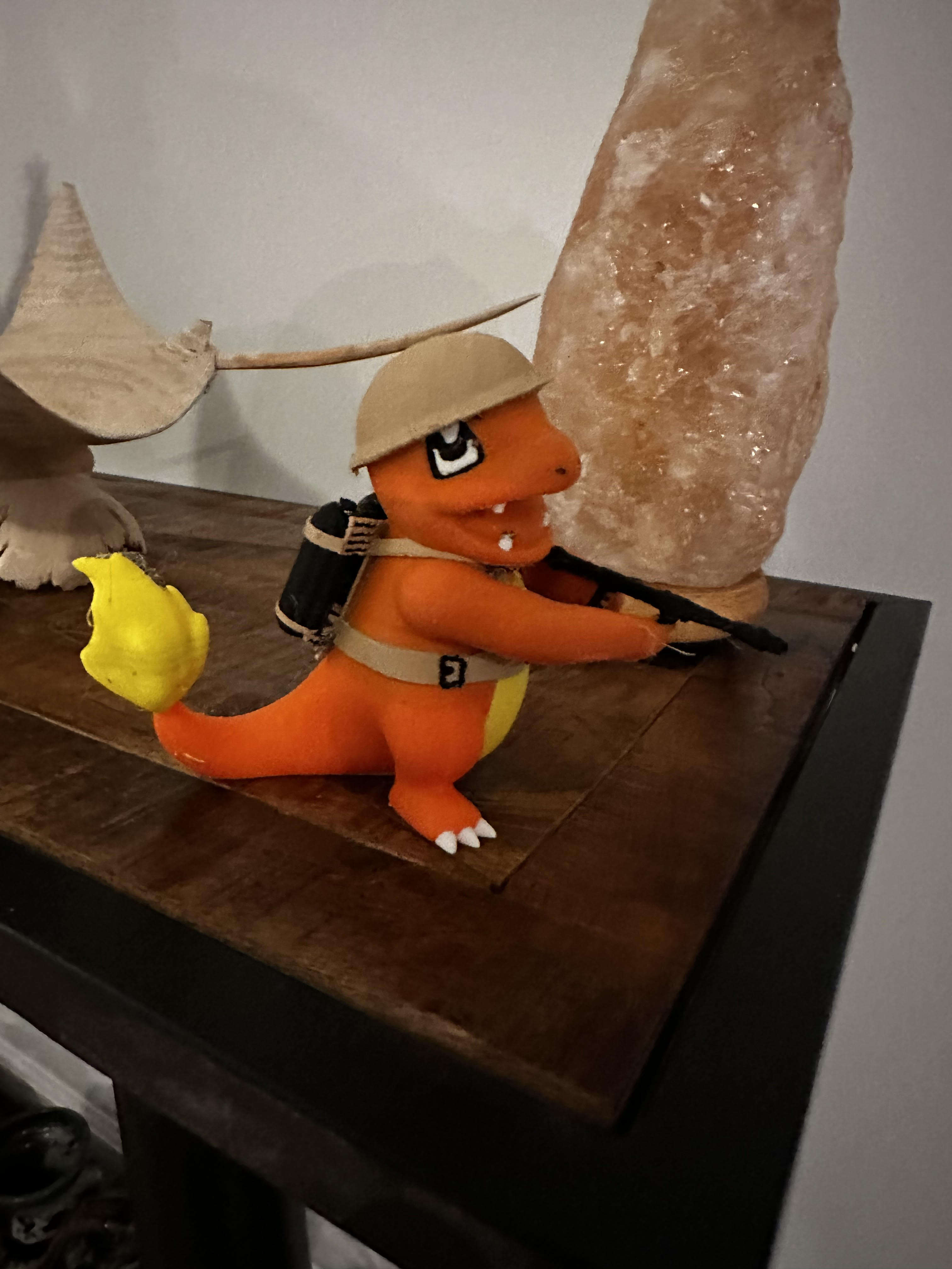 fuego lanzador charmander remezclado by 1994df arte esculturas pokemon militar echador llama 3D print model - Mito3D