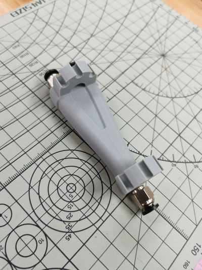 pfa tube holder on y connector by flypisa 3d printer accessories 3d print model - Mito3D