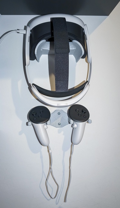 meta suche 3 headset regler mauer anschlüsse by byteslinger werkzeuge gadgets wandhalterung vr oculusquest wand montiert vr wandaufhänger quest3 3d print model - Mito3D