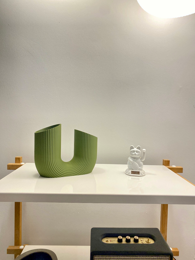 stylish 3d printable u-shaped vase by household decor 3d print model - Mito3D