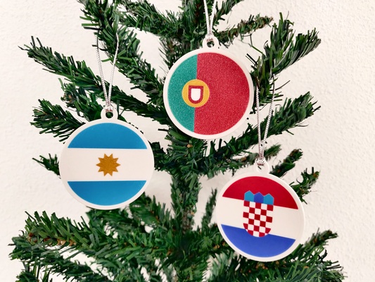 2022 katar dünya fincan noel toplar by drodfro ev halkı şenlikler top ağaç futbol futbol süsü süsleri ağacı ülke takım ulusal dünya kupası katardünya kupası 3d print model - Mito3D