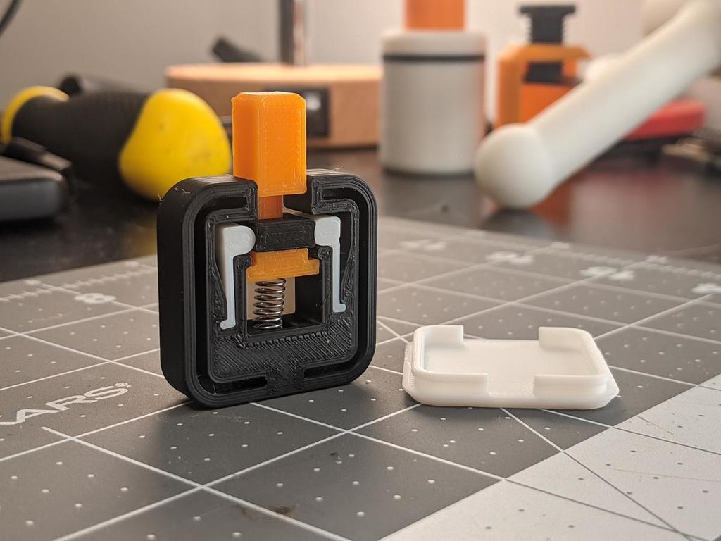 meccanico interruttore agitarsi clic by codice kriswill utensili gadget giocattolo penna prova delle prestazioni scatto portachiavi snapfit pulsante tasca tastiera meccanica thingiverse forte clicker scattante fastidioso 3D print model - Mito3D