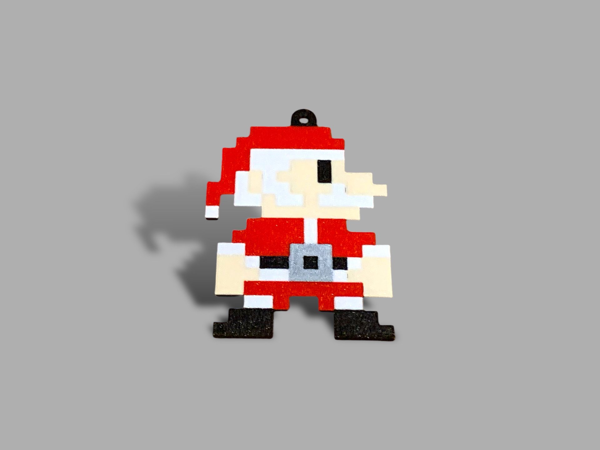 8 bit santa mario ornament by lila wut haushalt feierlichkeiten 8bit pixel kunst weihnachten 2023 nes nintendo natal noel natale luigi center hut super einstellen sammlung ball flitter winter dekor dekoration schlüsselbund passen navidad schnee schneeflocke urlaub claus 3D print model - Mito3D