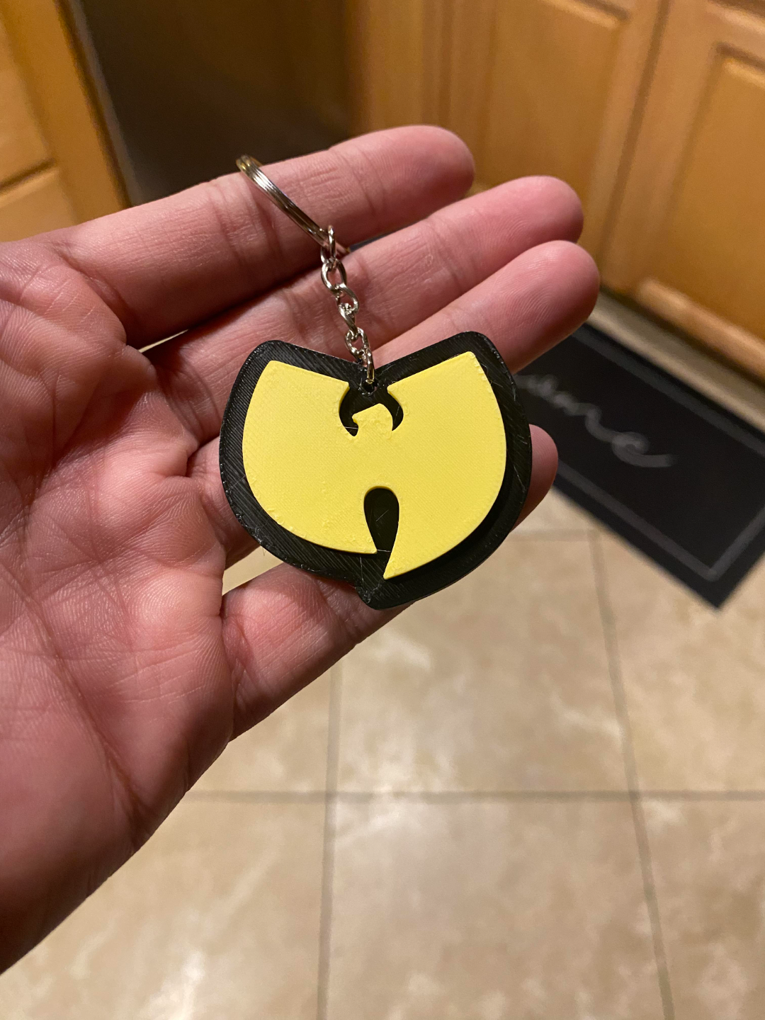 wu tang porte clés by packnsnap art 2d hip clé chaîne rap musique 3D print model - Mito3D