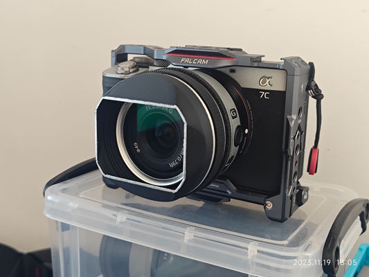 sony 24mm f28 g alternative lens hood by sccdsix hobby & diy electronics camera accessory lenshood alpha 3d print model - Mito3D