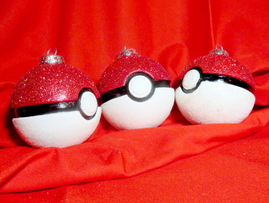 x pokebola cabide árvore by sakul casa festividades natal natal pokémon pikachu enfeite decoração 3d print model - Mito3D