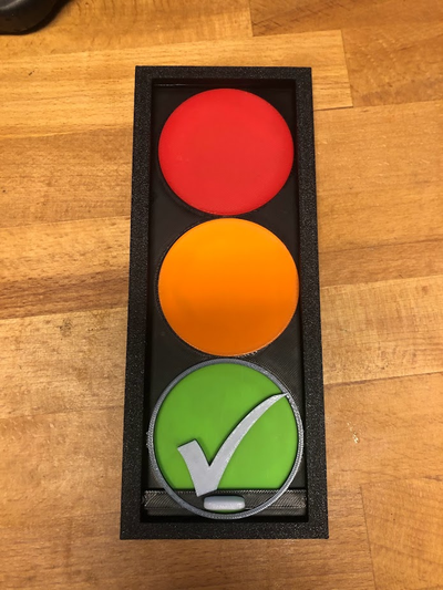 deslizamento 3 colored traffic light estilizado placa by bonkyo arte sinais logotipos tráfego ampel 3d print model - Mito3D