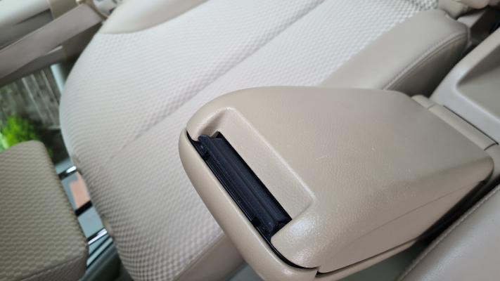 nissan tida 2009 armrest lid button by moondog2002 hobby & diy vehicles 3d print model - Mito3D