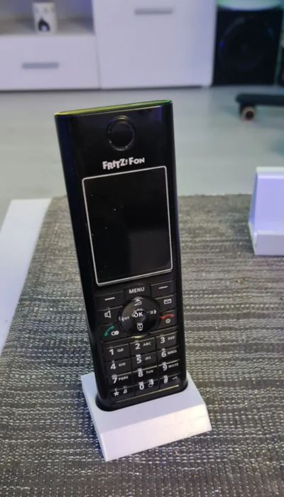 bozuk yazı tipi c5 ayakta durmak by dfw777 ev halkı modeller telefon fritzfon 3d print model - Mito3D