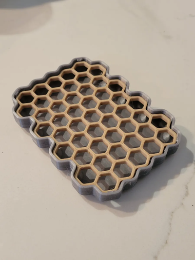 hexagonal soap sponge dish w locking tabs by jb design household decor holder spongedish hex hexagon kitchen bathroom accessory organizer sink sinkorganizer 3d print model - Mito3D