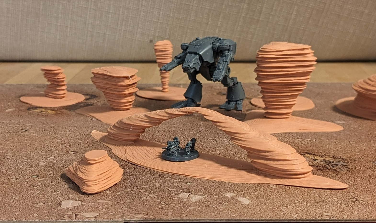 arenisca desierto formación terreno épico escala 8mm by spud2077 miniaturas arquitectura legiones imperialis adeptus titanicus aeronautica 30k 40k martillo guerra rock 28mm 32mm 3D print model - Mito3D