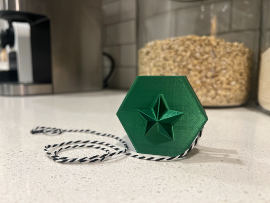 christmas star hexagon yoyo by jaxonsgotmoves toys & games 3d print model - Mito3D