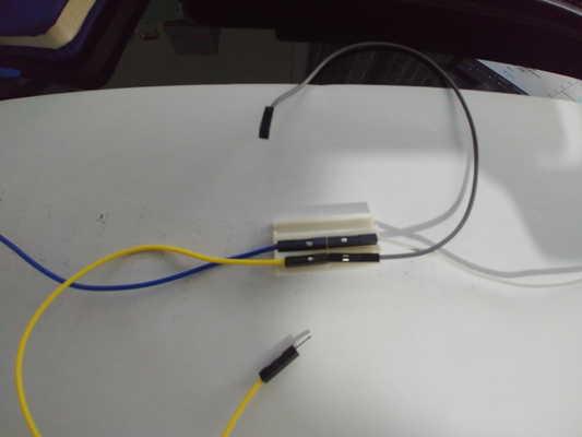 saltador alambres armario soporte by cocinero coche pasatiempo bricolaje diy electrónica cable pasa corriente acortar prototipo cables 3d print model - Mito3D