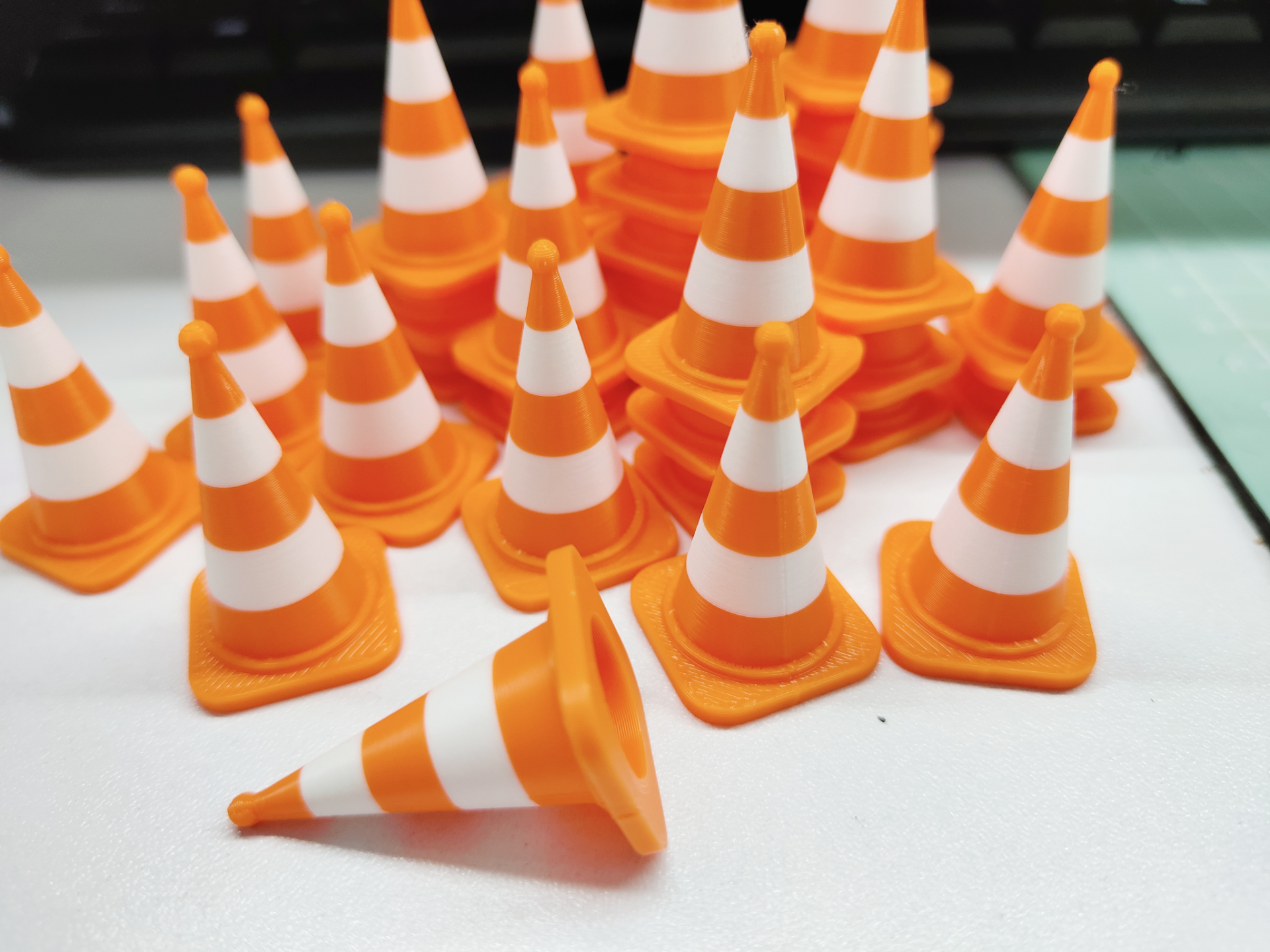 3 sizes traffic cones rc model cars drifting by dr j ma hobby & diy cone car drift 3D print model - Mito3D