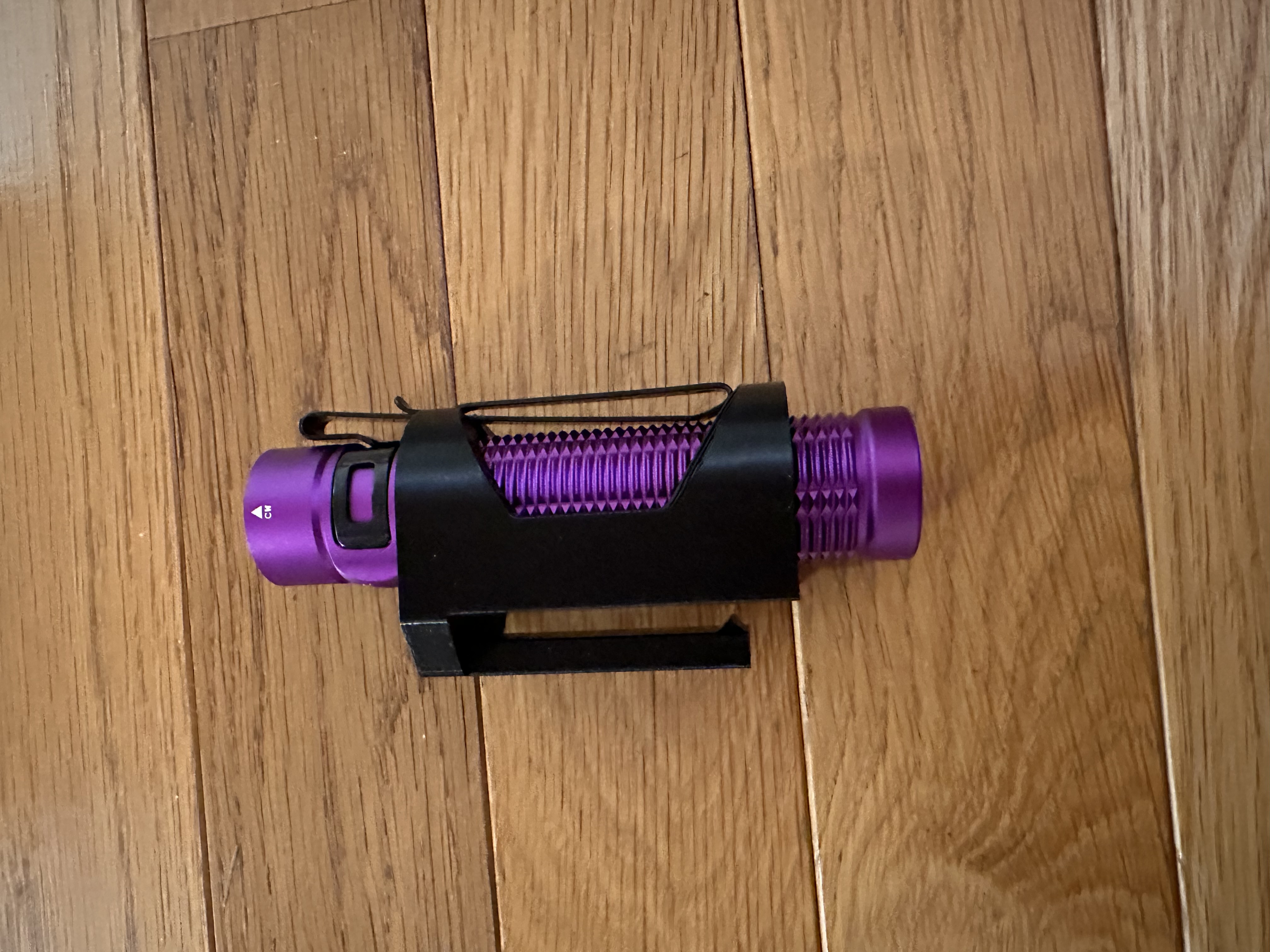 olight baton 3 profesyonel max kılıf yeniden karıştırılmış by fangoh araçlar gadget'lar flashlightholder baton3 olightbaton3 3D print model - Mito3D