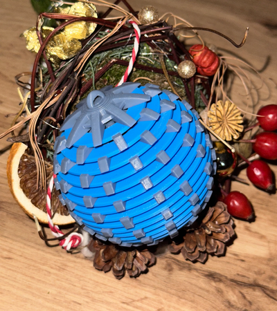 atornillado navidad pelota rompecabezas árbol by caja tueftler juguetes juegos 2023 adorno navideño pelotas 3d print model - Mito3D