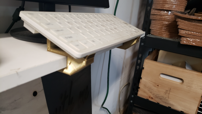 keyboard shelf attachment by maker dave hobby & diy electronics mount bracket 3d print model - Mito3D
