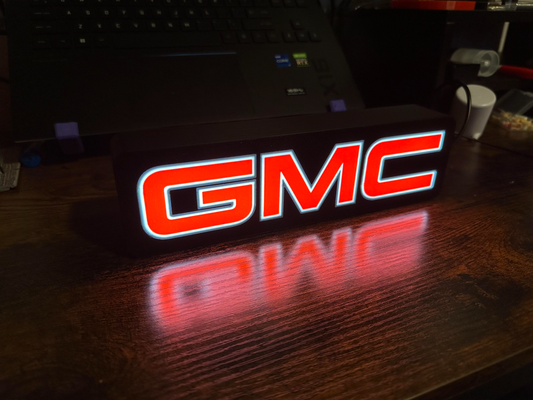 gmc boite lumière by geek génie collectif art panneaux logos signe cool logo camion badge 3d print model - Mito3D