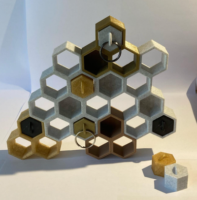 favo mel chave suporte by roiku3d arte modelos abelha chaveiro 3d print model - Mito3D