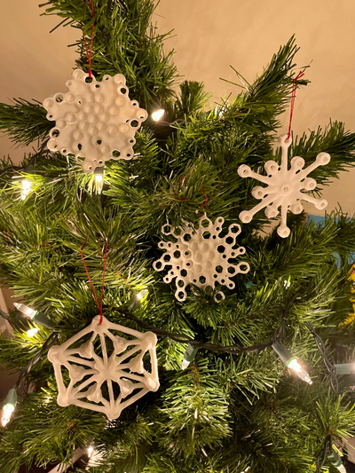 generative design snowflake ornaments by emoticon household decor gift christmas 2023 organic oraments ornament set tree decoration decorations noel santa village snowman snow winter reindeer frosty icicle grinch ball yule holiday holidays sacred geometry mathermatical xmas contest hat blizzard lights asanoha 3d print model - Mito3D