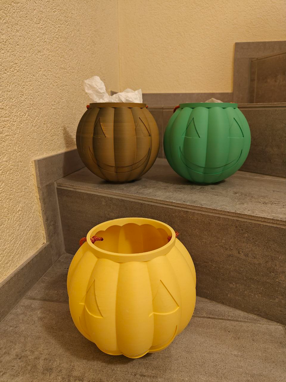 zucca caramella secchio halloween by pvizel domestico arredamento ciotola 3D print model - Mito3D