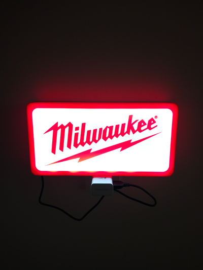 milwaukee lumière boîte by l3d art panneaux logos m18 led lampe alpage planche bar outils 3d print model - Mito3D