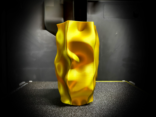 abstract vase by makefy household decor 3d print model - Mito3D