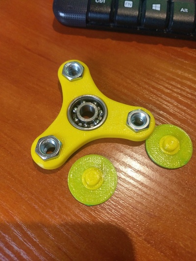 fidget spinner 628 bearing 3 or 6 m8 nuts grip by maker1o1 toys & games 3d print model - Mito3D