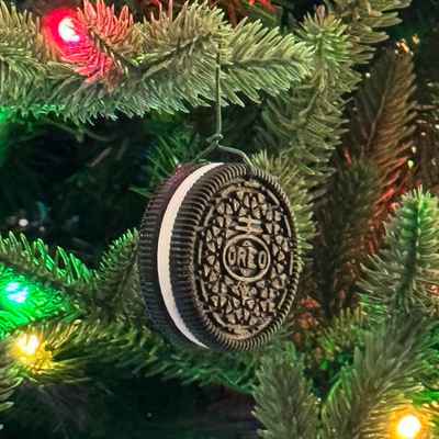 oreo ornament by h00fty household decor ornamnet christmas cookie ornamanet christmasstree 3d print model - Mito3D