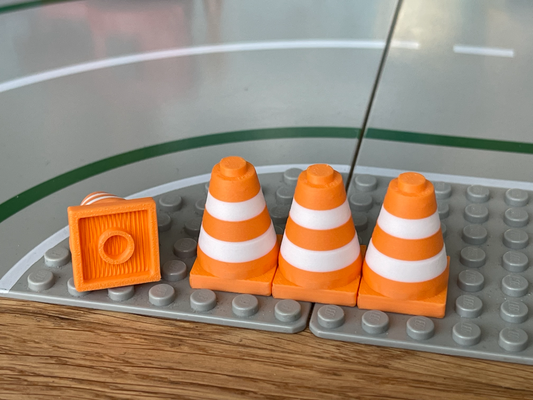 lego uyumlu trafik koni by oyuk yapıcı oyuncaklar oyunlar pilon konisi 3d print model - Mito3D