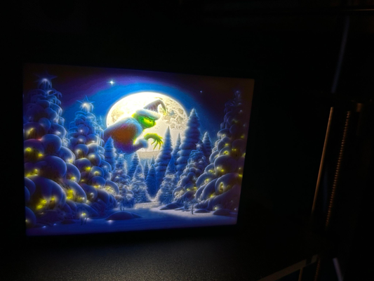 grinsch schnee lithophan by naten drucken geschäft haushalt dekor bronode licht weihnachten grich santa cmyk leuchtkasten 3d print model - Mito3D