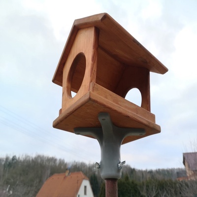 uccello alimentatore titolare supporto by xbenny domestico giardino birdhouse thingiverse mangiatoia per uccelli 3d print model - Mito3D