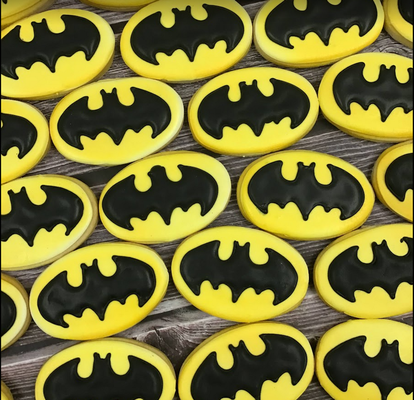 batman cookie cutter by the-owl hobby & diy ams bambulab kitchen xmas christmas cacke 3d print model - Mito3D