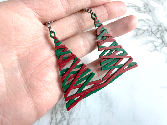 crisscross tree earrings by penolopybulnick fashion instructables tinkercad jewelry christmas holiday christmasjewelry christmasearrings 3d print model - Mito3D