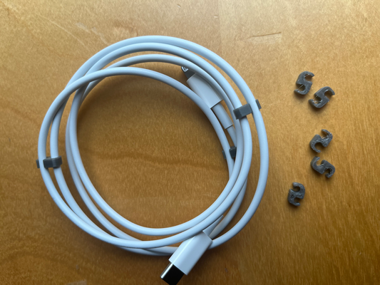 connecteur câble klein by erik 3d loisir diy attaches usb fuer kabel 3mm 3d print model - Mito3D
