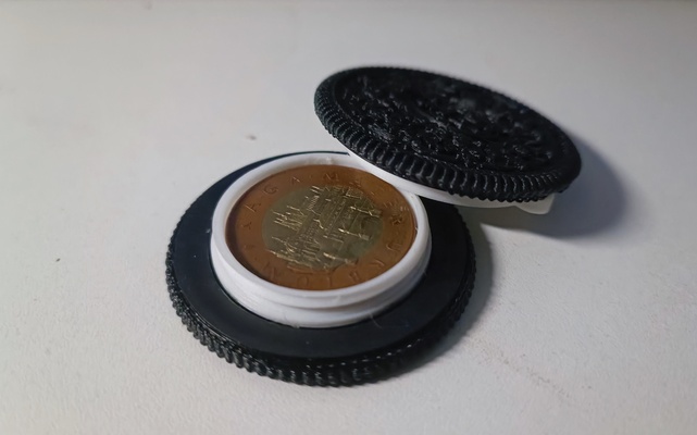 oreo chaveiro segredo caixa remixado by mcginnis83 ferramentas aparelhos dinheiro biscoito biscoitos moneyclip secreta pequena 3d print model - Mito3D